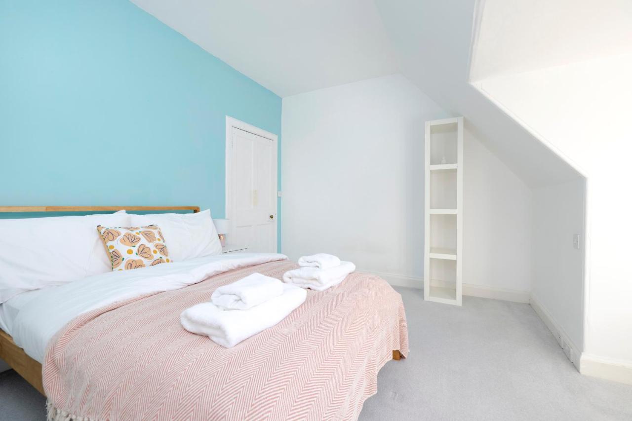 Apartamento Joivy Delightful Flat With Parking Edimburgo Exterior foto